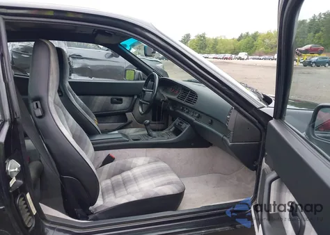 1988 Porsche 944 from USA, damaged, VIN WP0AB0942JN470667